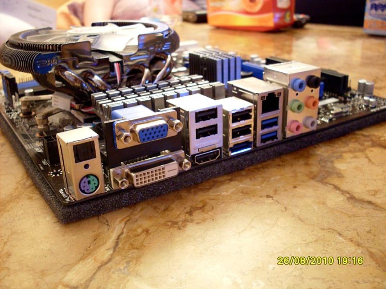 [01/10/2010] HTPC-Projekt mit Origen AE S10V (15)