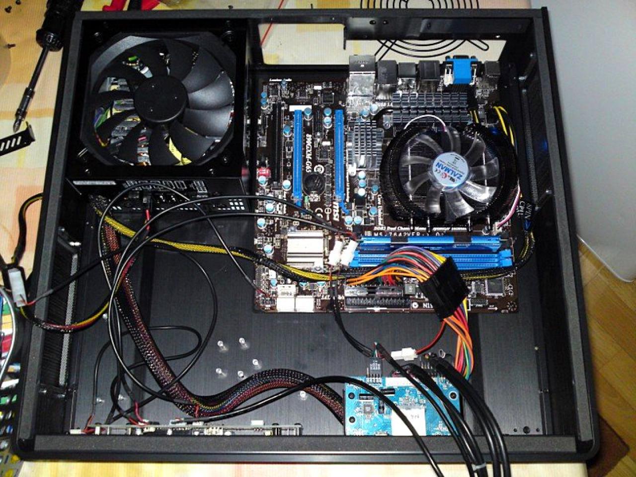 [01/10/2010] HTPC-Projekt mit Origen AE S10V (16)