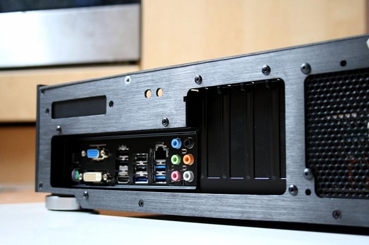 [01/10/2010] HTPC-Projekt mit Origen AE S10V (36)