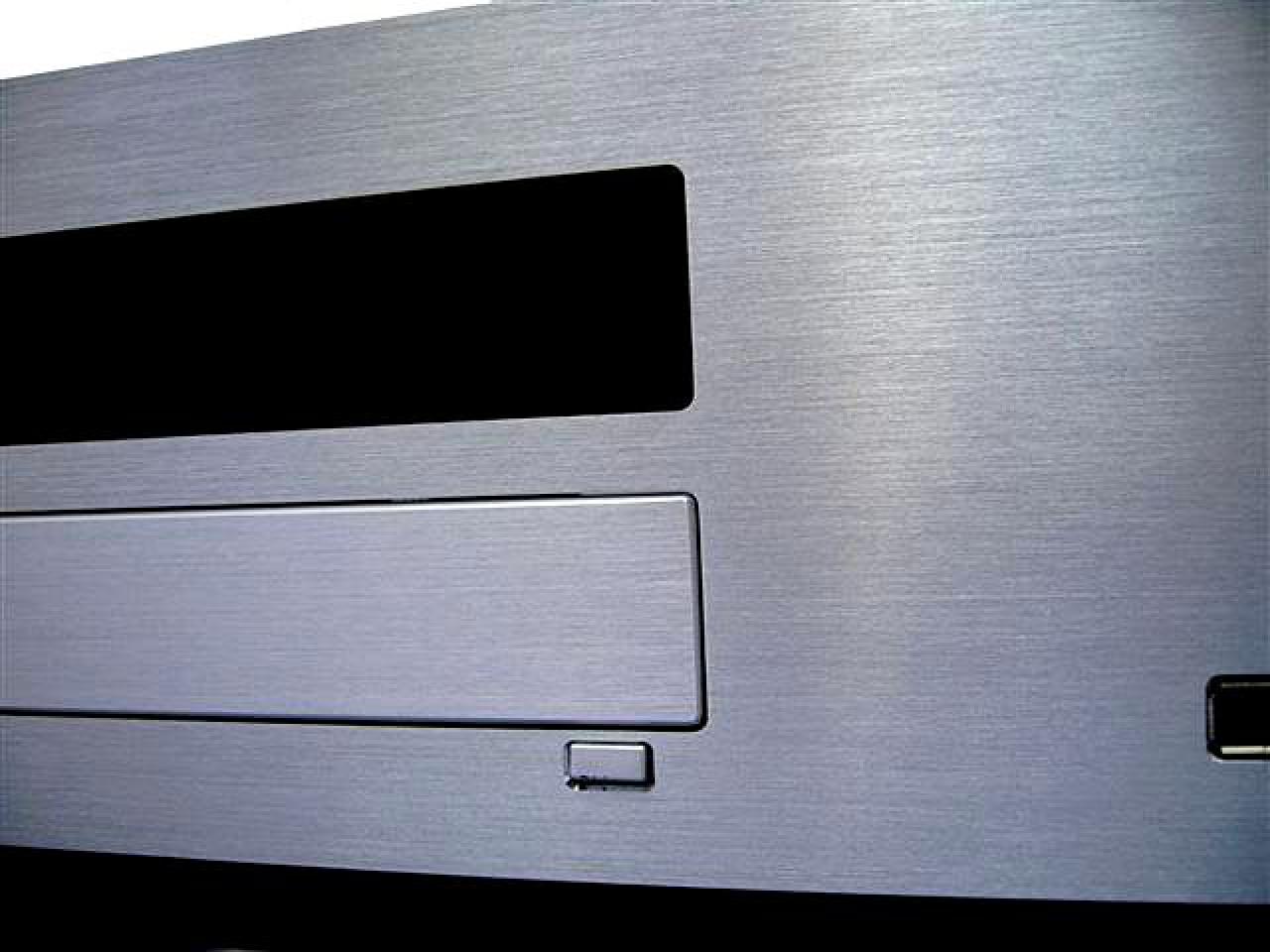 [15/10/2010] Project Pink: Die HTPC-Casemod mit der femininen Note (2)