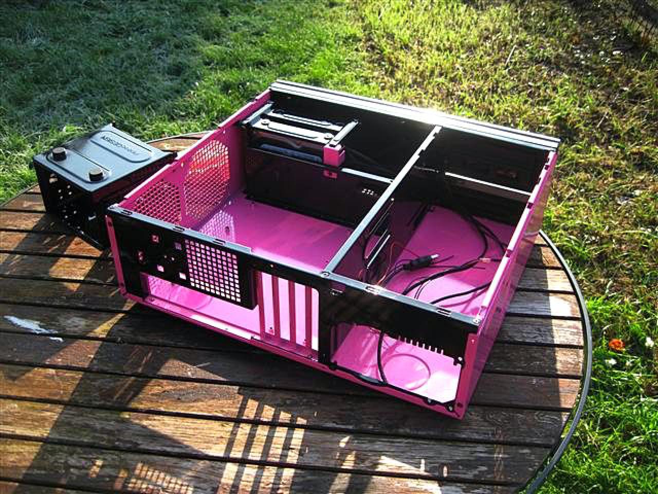 [15/10/2010] Project Pink: Die HTPC-Casemod mit der femininen Note (13)