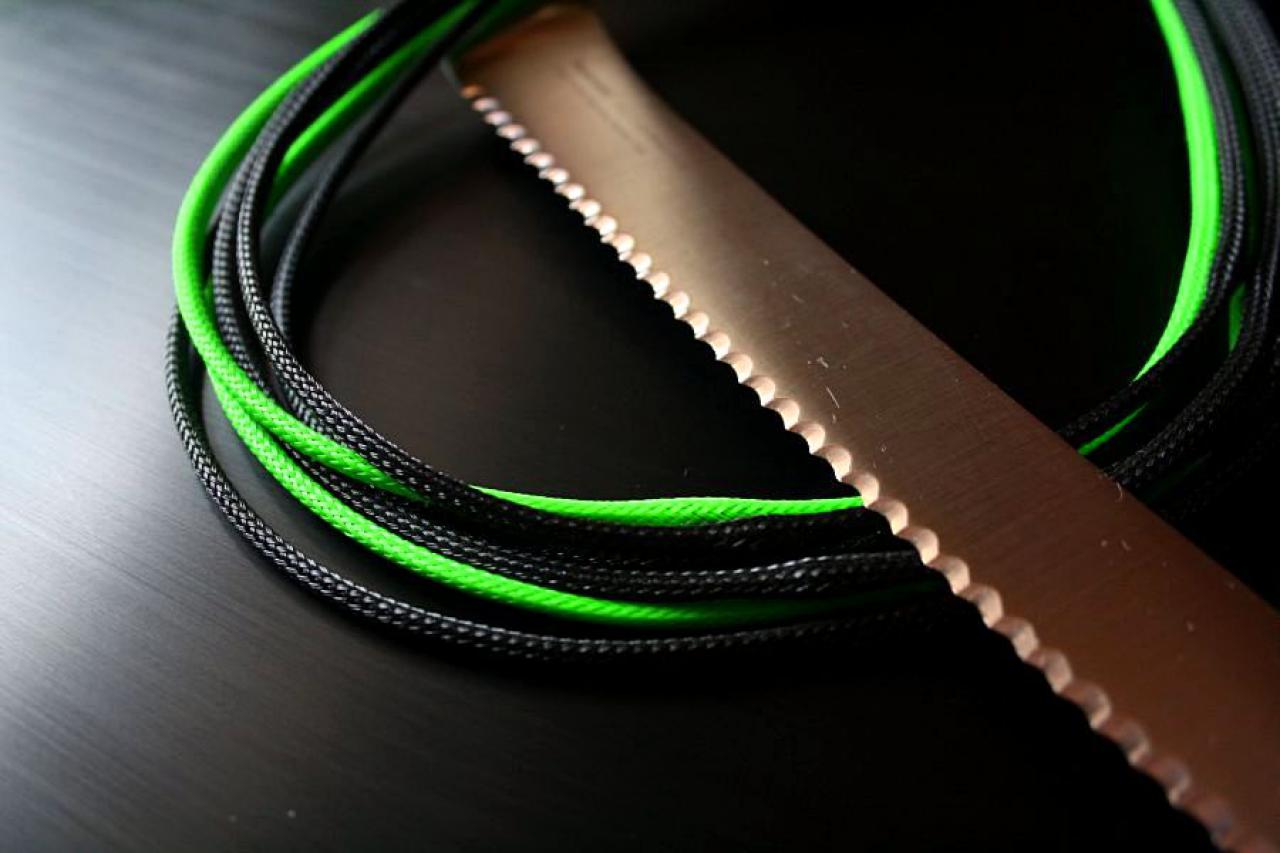 [22/10/2010] Kontrastreiche Lian-Li-Casemod: Schwarz trifft Weiß bei The Brightest Darkness (47)