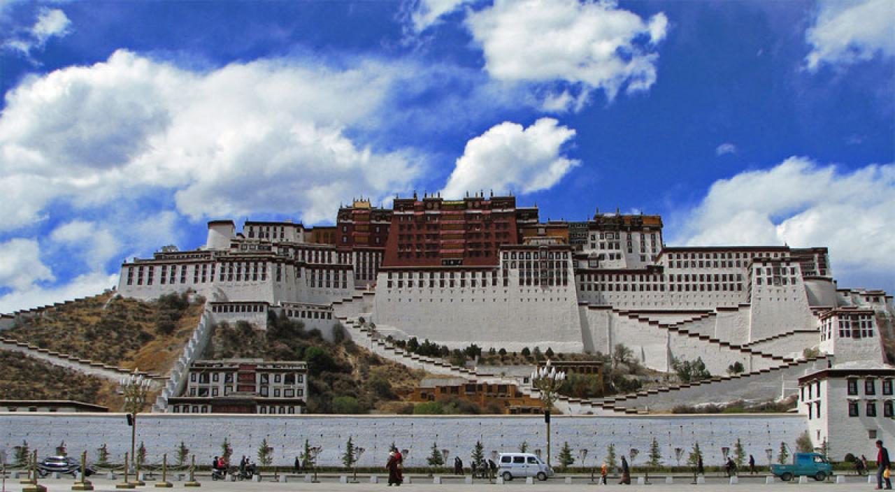 [08/10/2010] RMA-Anlaufstelle in Lhasa, der Hauptstadt Tibets. (1)