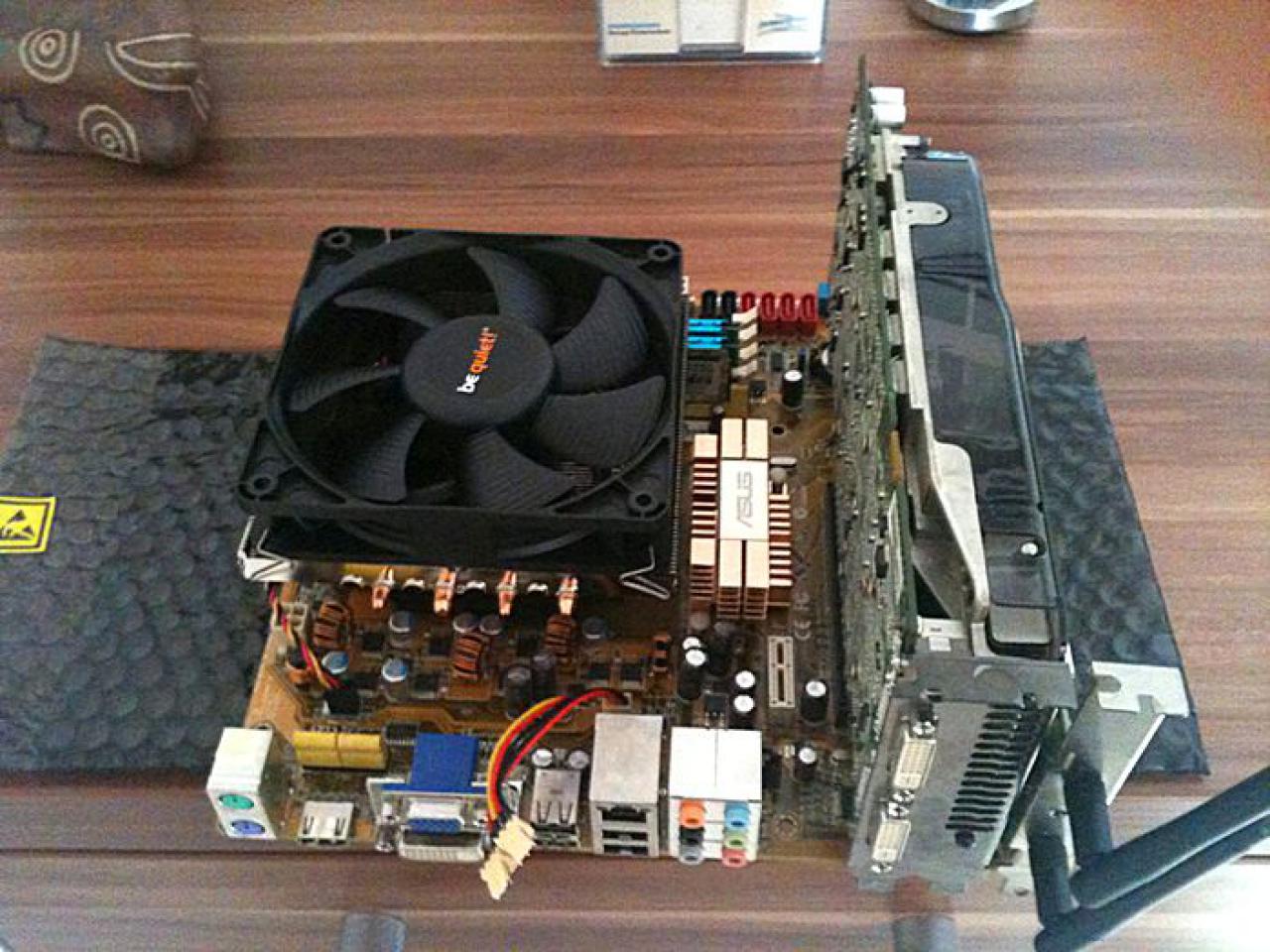 [31/10/2010] (Fast) Unsichtbarer HTPC: PC und Lautsprecher in einem Gehäuse (2)