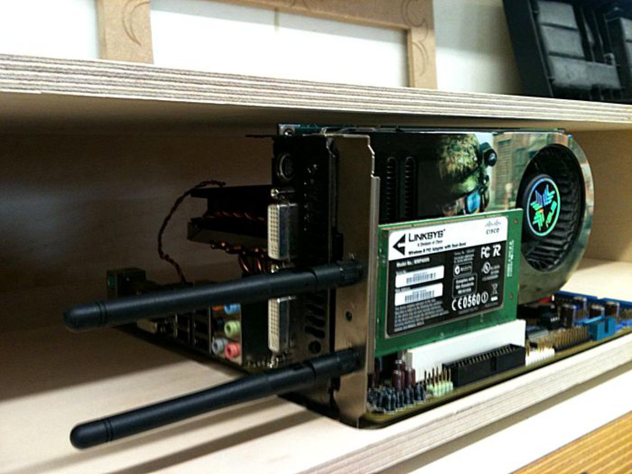 [31/10/2010] (Fast) Unsichtbarer HTPC: PC und Lautsprecher in einem Gehäuse (10)