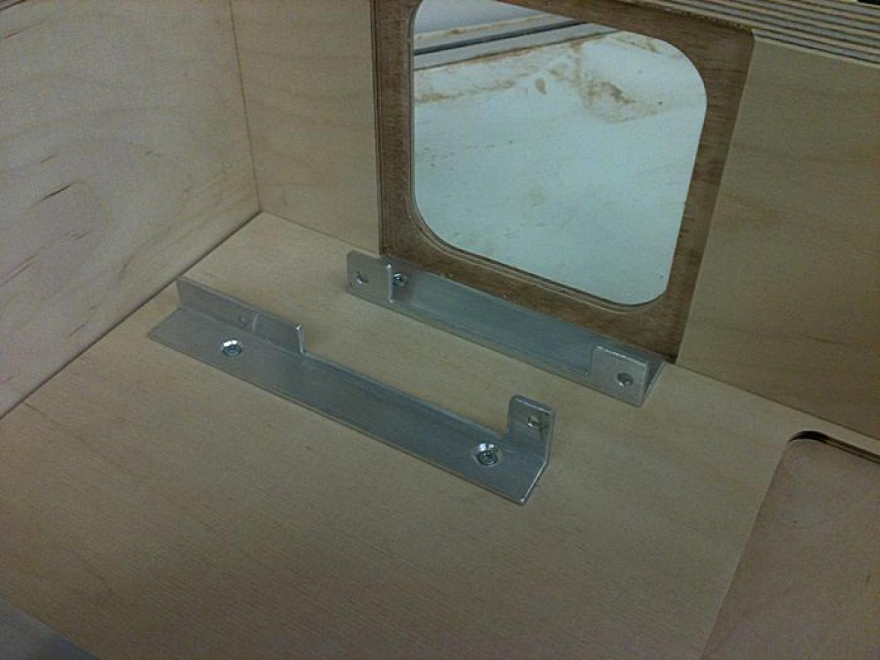 [31/10/2010] (Fast) Unsichtbarer HTPC: PC und Lautsprecher in einem Gehäuse (19)