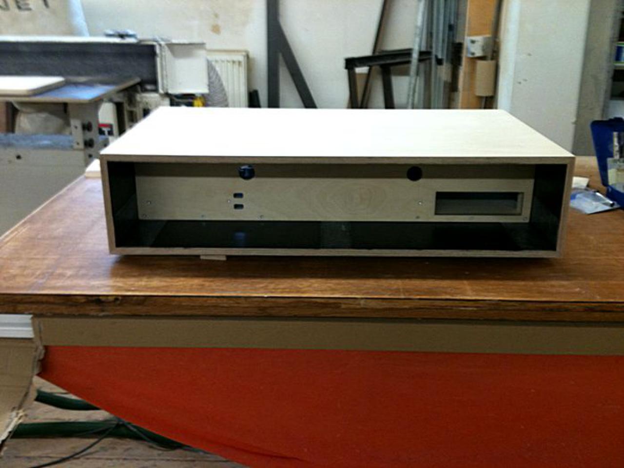 [31/10/2010] (Fast) Unsichtbarer HTPC: PC und Lautsprecher in einem Gehäuse (34)