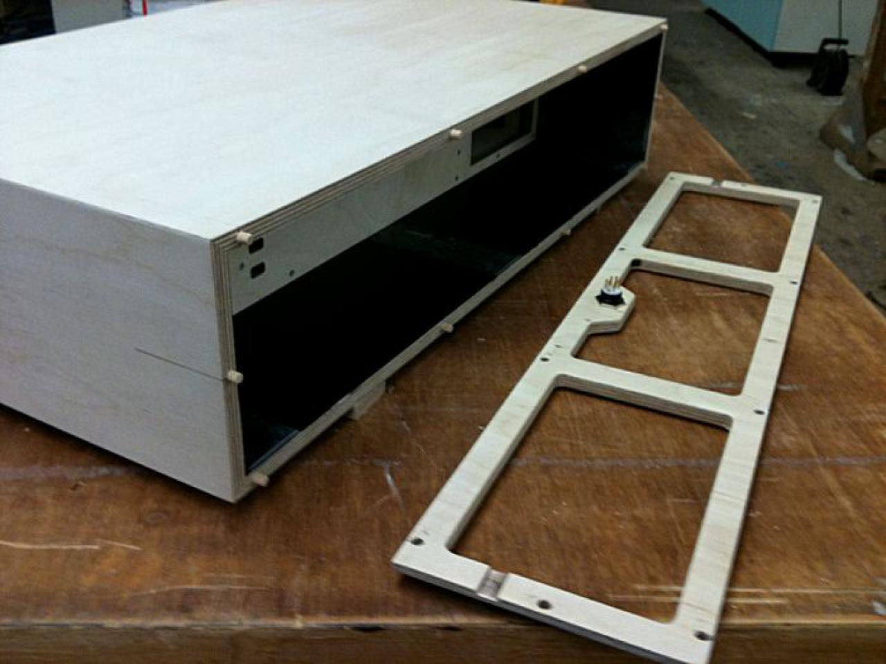 [31/10/2010] (Fast) Unsichtbarer HTPC: PC und Lautsprecher in einem Gehäuse (35)