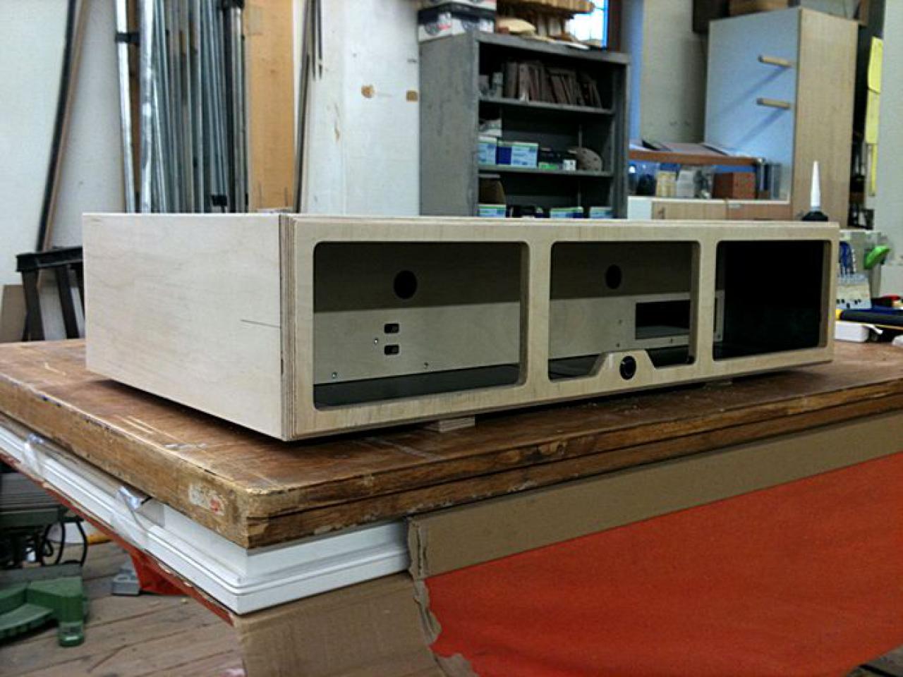 [31/10/2010] (Fast) Unsichtbarer HTPC: PC und Lautsprecher in einem Gehäuse (36)