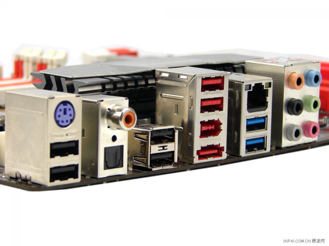 [04/11/2010] Biostar TP67XE (3)