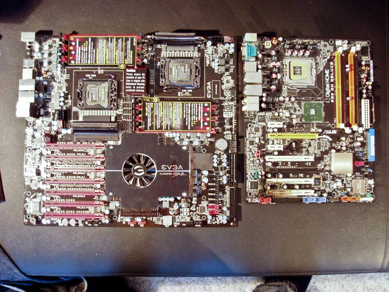 [05/11/2010] Casemod Behemoth Projekt: Black Industrial meets Mutter aller Mainboards EVGA SR-2 (4)