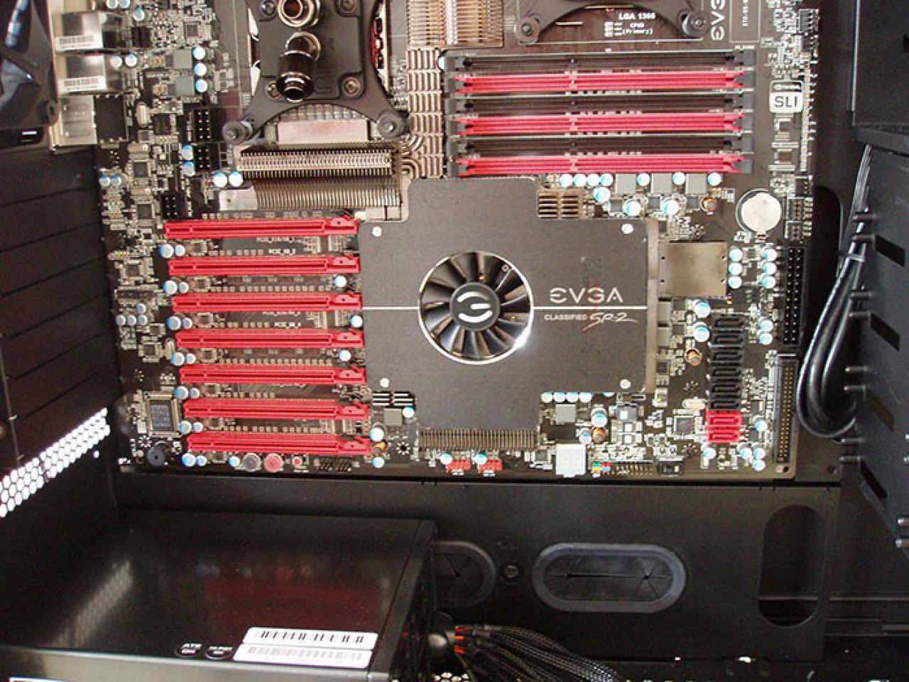 [05/11/2010] Casemod Behemoth Projekt: Black Industrial meets Mutter aller Mainboards EVGA SR-2 (18)