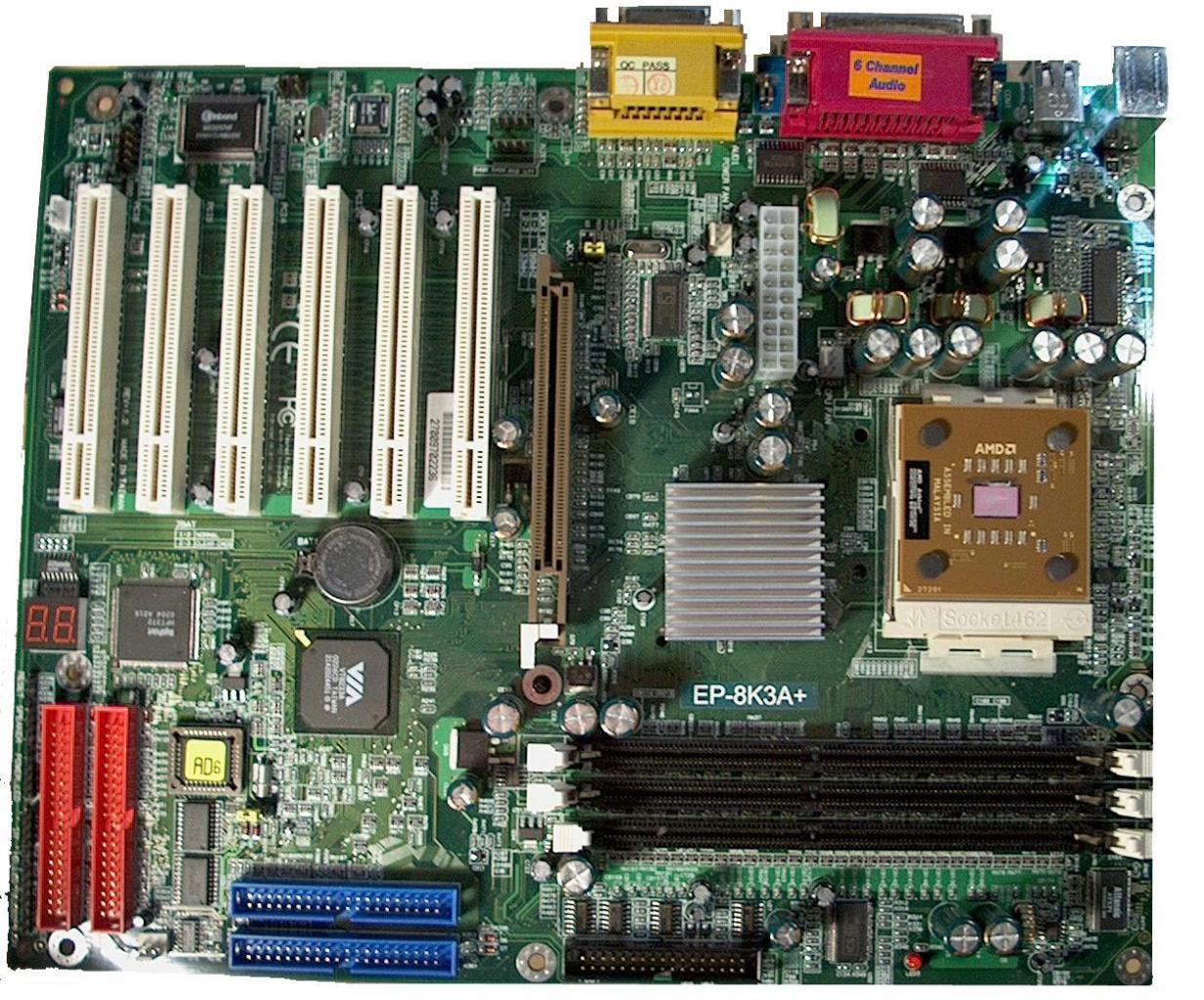 [22/11/2010] Epox 8K3A+