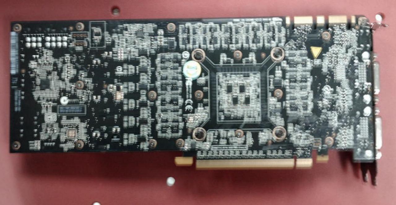 [03/11/2010] Geforce GTX 580 Spy Pics (2)