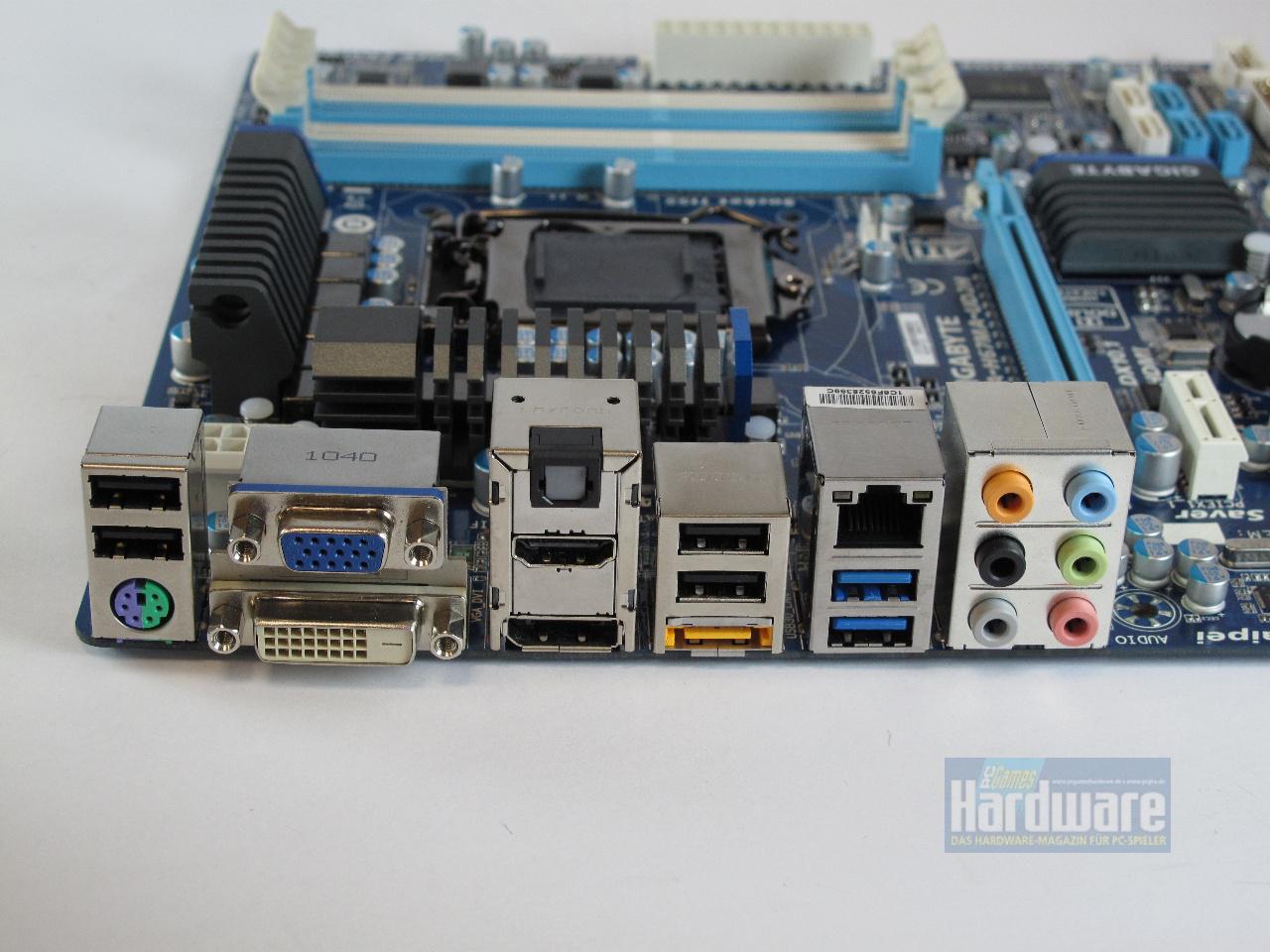 [22/11/2010] Gigabyte H67MA-UD2H 03