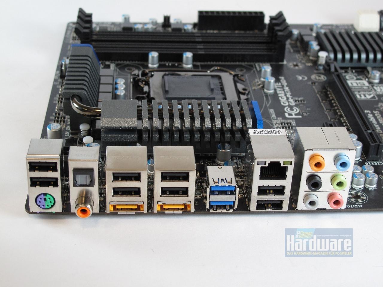 [22/11/2010] Gigabyte P67A-UD4 03