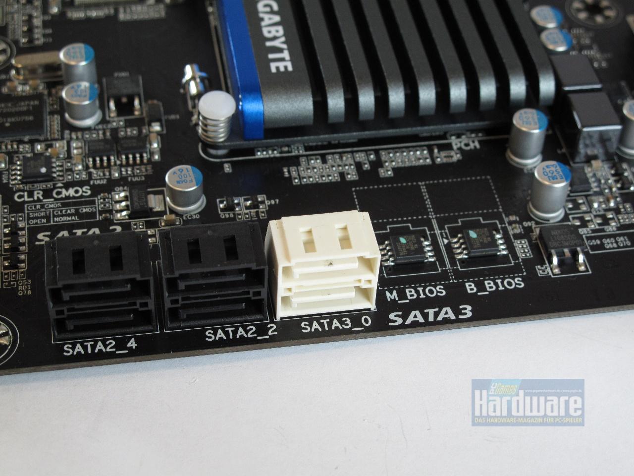 [22/11/2010] Gigabyte P67A-UD4 04