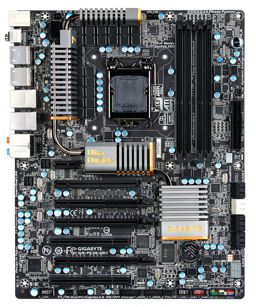 [19/11/2010] Beispielfoto Sockel 1155: Gigabyte P67A-UD7 (2)
