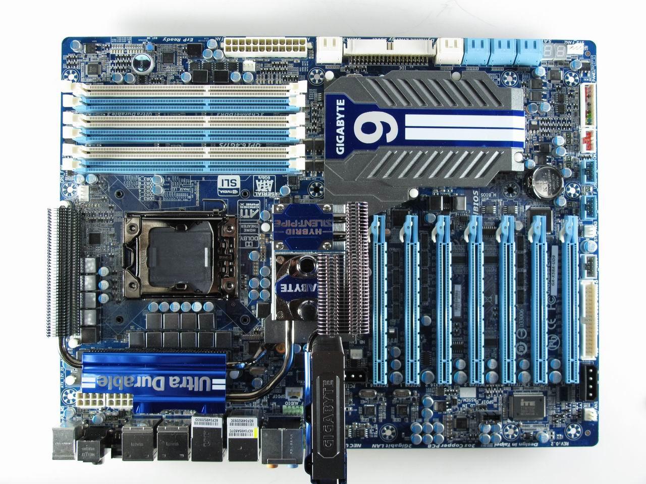 [04/11/2010] Gigabyte X58A UD9: XL-ATX-Platine mit Monsterkühlung