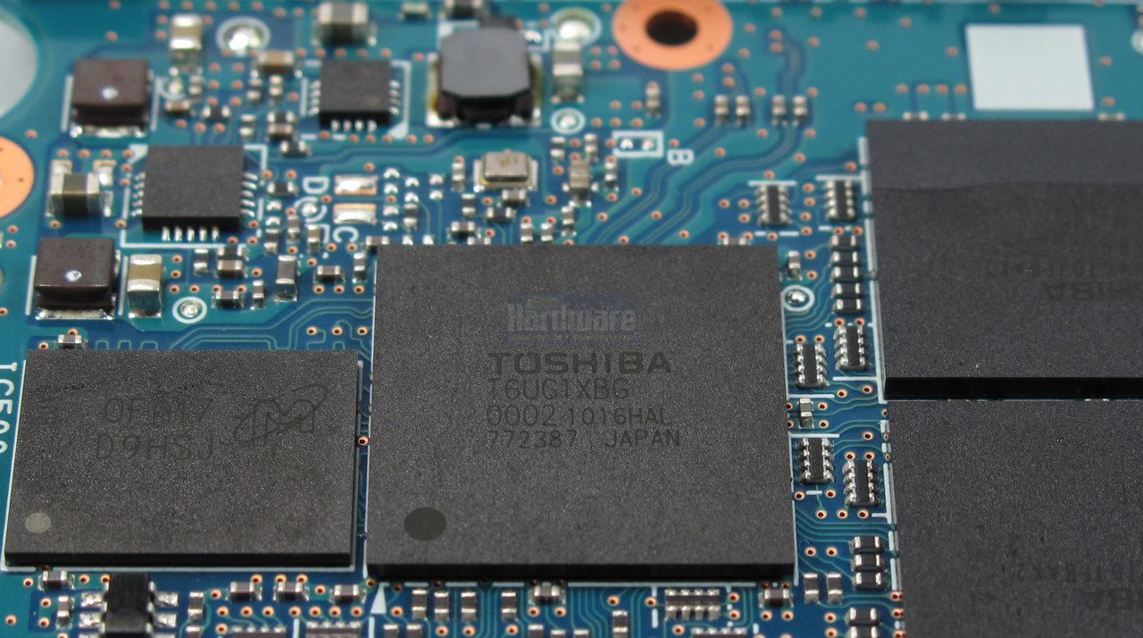 [22/11/2010] Kingston HyperX Max3.0 SHX100U3 128G: Flash-Controller ist ein Toshiba T6UG1XBG