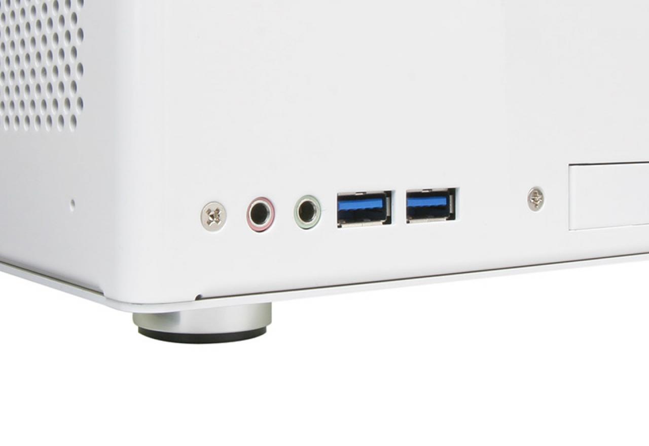 [11/11/2010] Lian Li PC-Q09F
