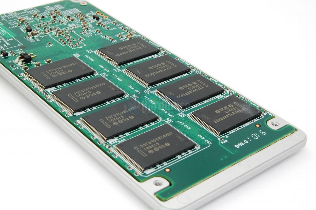 [30/11/2010] OCZ Enyo SSD im PCGHX-Review (9)