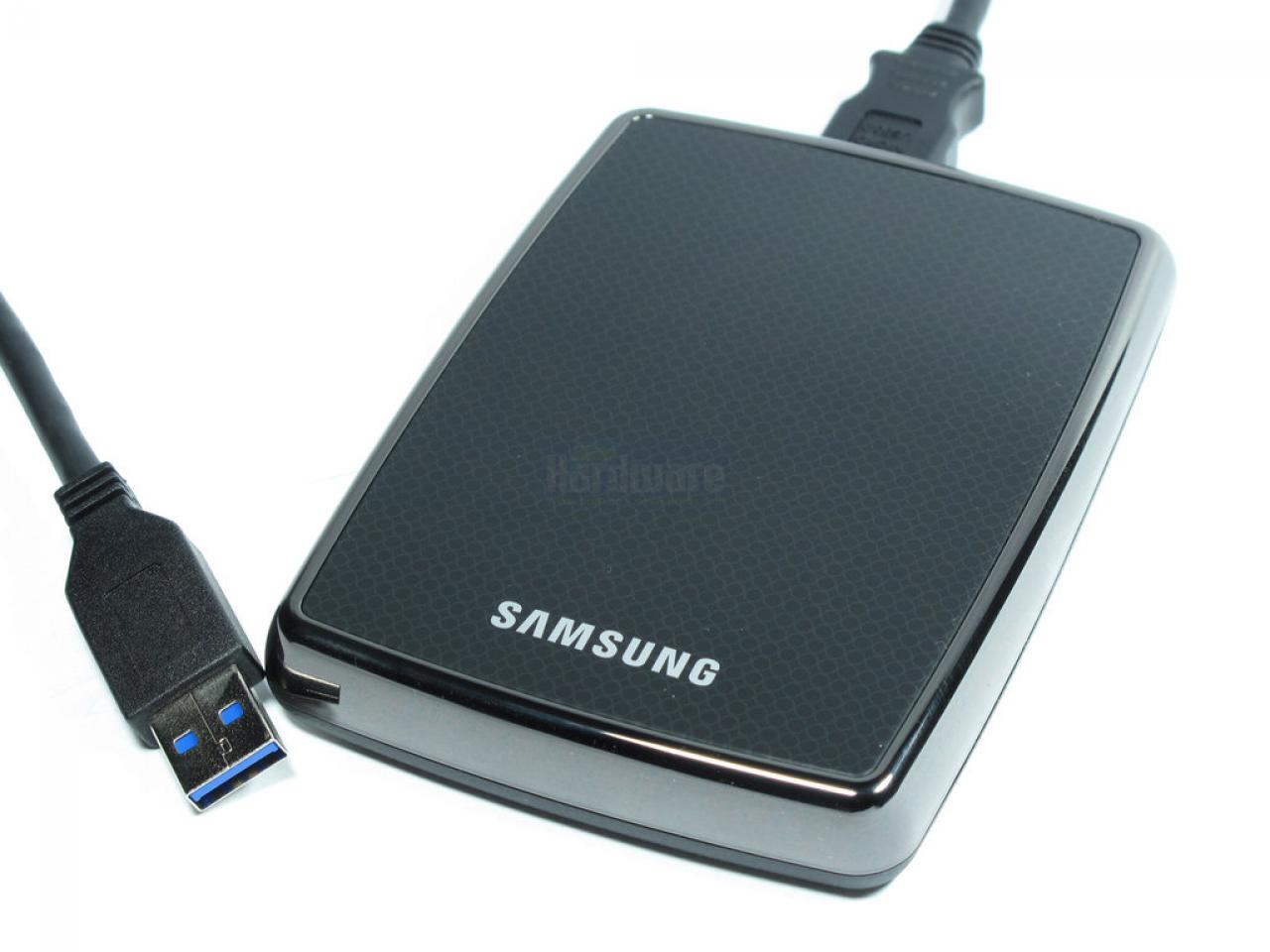 [26/11/2010] Samsung S2 Portable 3 HX-MTA64DA G22 - schickes Äußeres, bis die ersten Fingerabdrücke kommen...