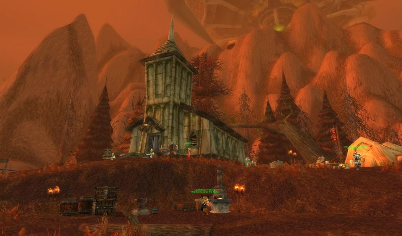 [19/11/2010] World of Warcraft jetzt und mit Cataclysm: der Vergleich. Die Kapelle des hoffnungsvollen Lichts in den Östlichen Pestländern vorher.