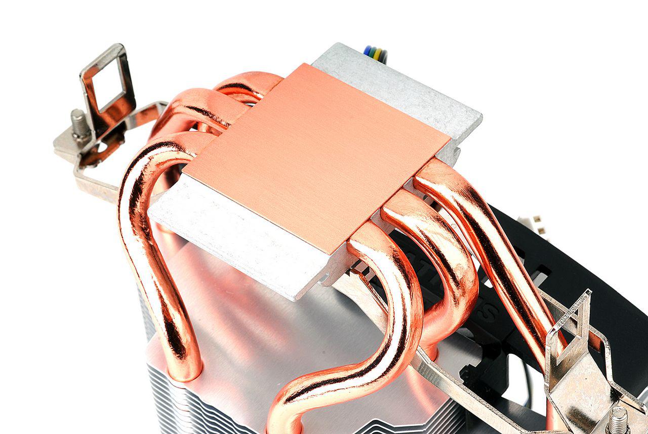 [22/11/2010] Zalman CNPS5X (8)