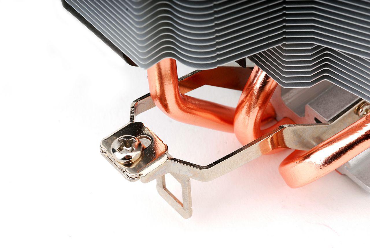 [22/11/2010] Zalman CNPS5X (15)