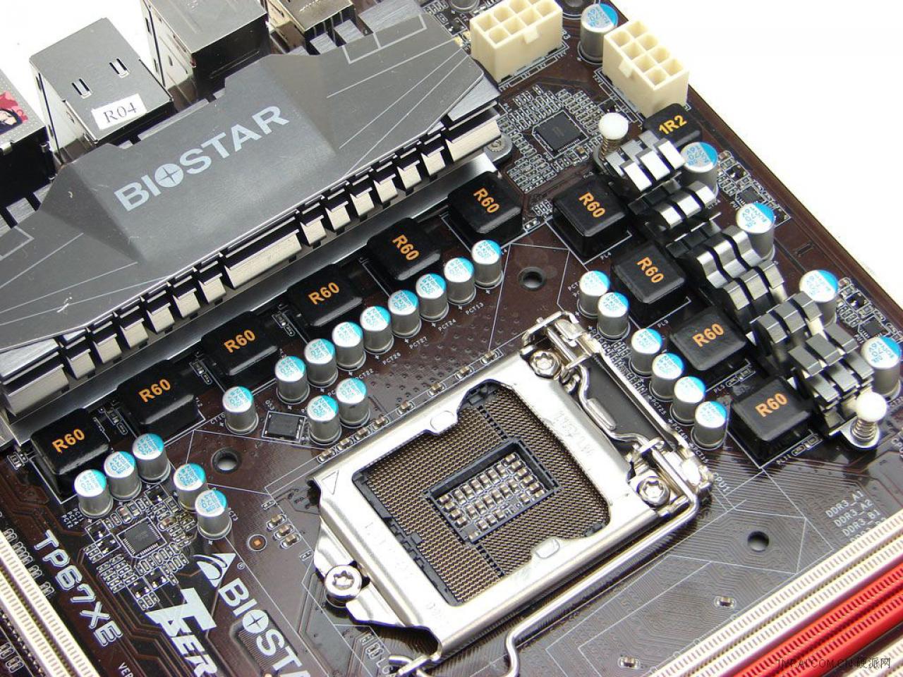 [04/11/2010] Biostar TP67XE (11)