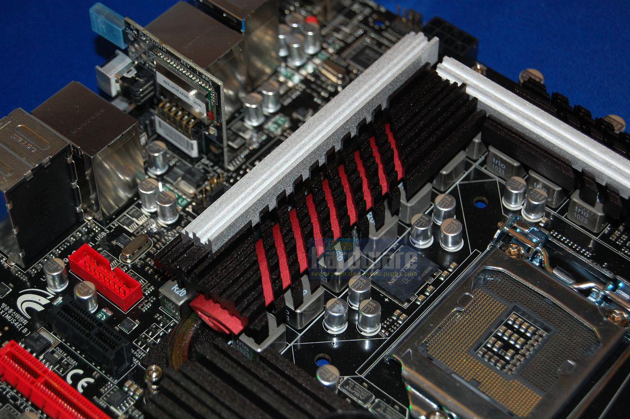 [15/11/2010] Asus Maximus IV Extreme (14)