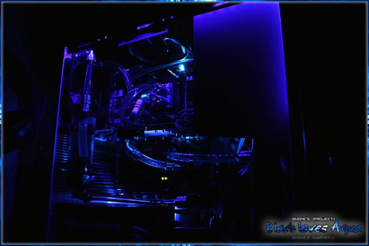 [19/11/2010] Black loves Aqua: Erstklassige Bilder der edlen Wakü-Casemod (7)