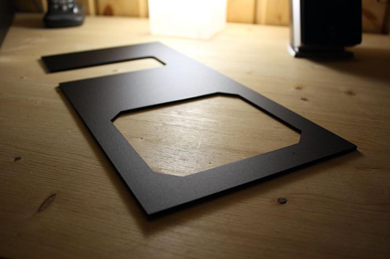 [19/11/2010] Black loves Aqua: Erstklassige Bilder der edlen Wakü-Casemod (16)