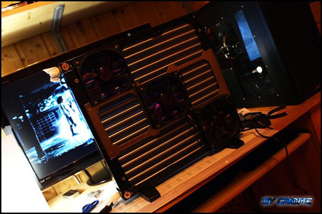 [19/11/2010] Black loves Aqua: Erstklassige Bilder der edlen Wakü-Casemod (28)