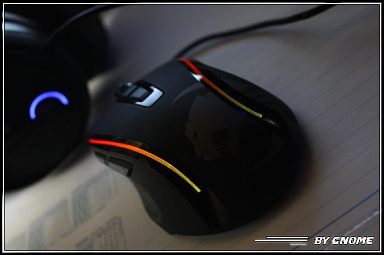 [19/11/2010] Black loves Aqua: Erstklassige Bilder der edlen Wakü-Casemod (38)