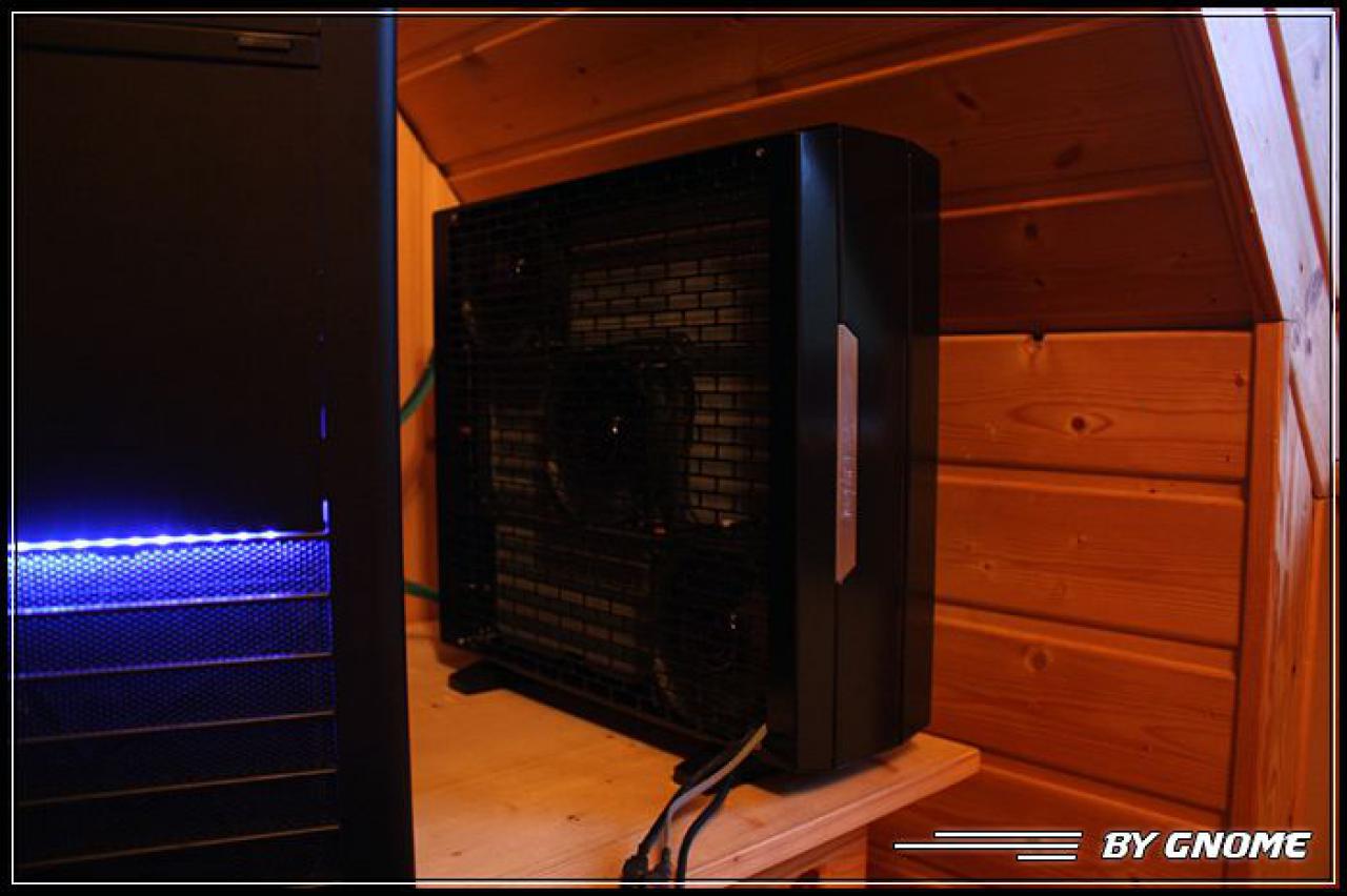 [19/11/2010] Black loves Aqua: Erstklassige Bilder der edlen Wakü-Casemod (47)