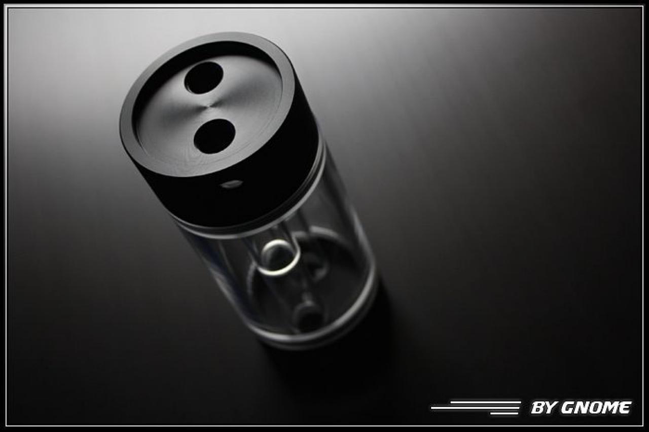 [19/11/2010] Black loves Aqua: Erstklassige Bilder der edlen Wakü-Casemod (56)