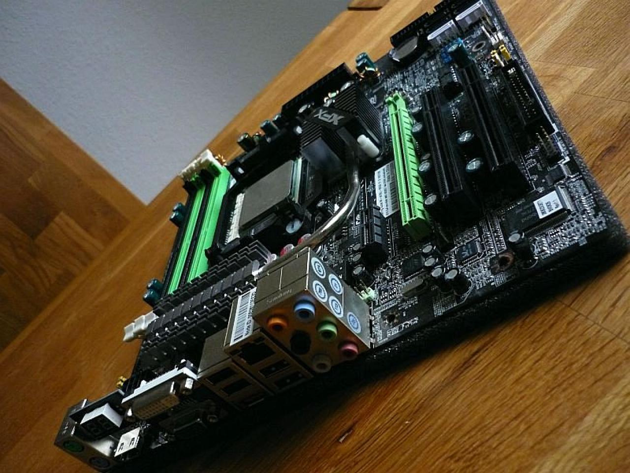 [19/11/2010] Die Mainboard-Schätze der PCGH-Community - Neues Update (11)