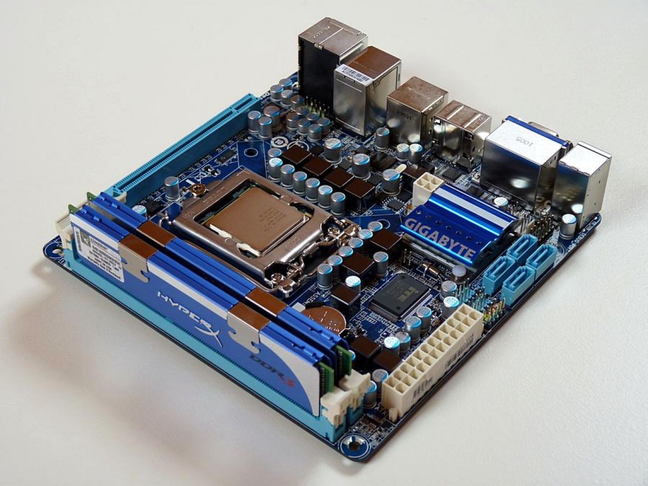[19/11/2010] Die Mainboard-Schätze der PCGH-Community - Neues Update (13)
