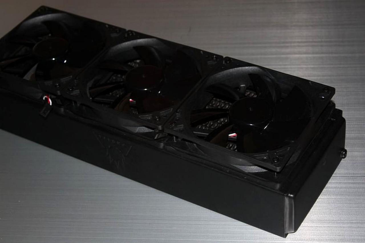 [12/11/2010] A New Era: Starke Lian-Li-Casemod mit Wasserkühlung (46)