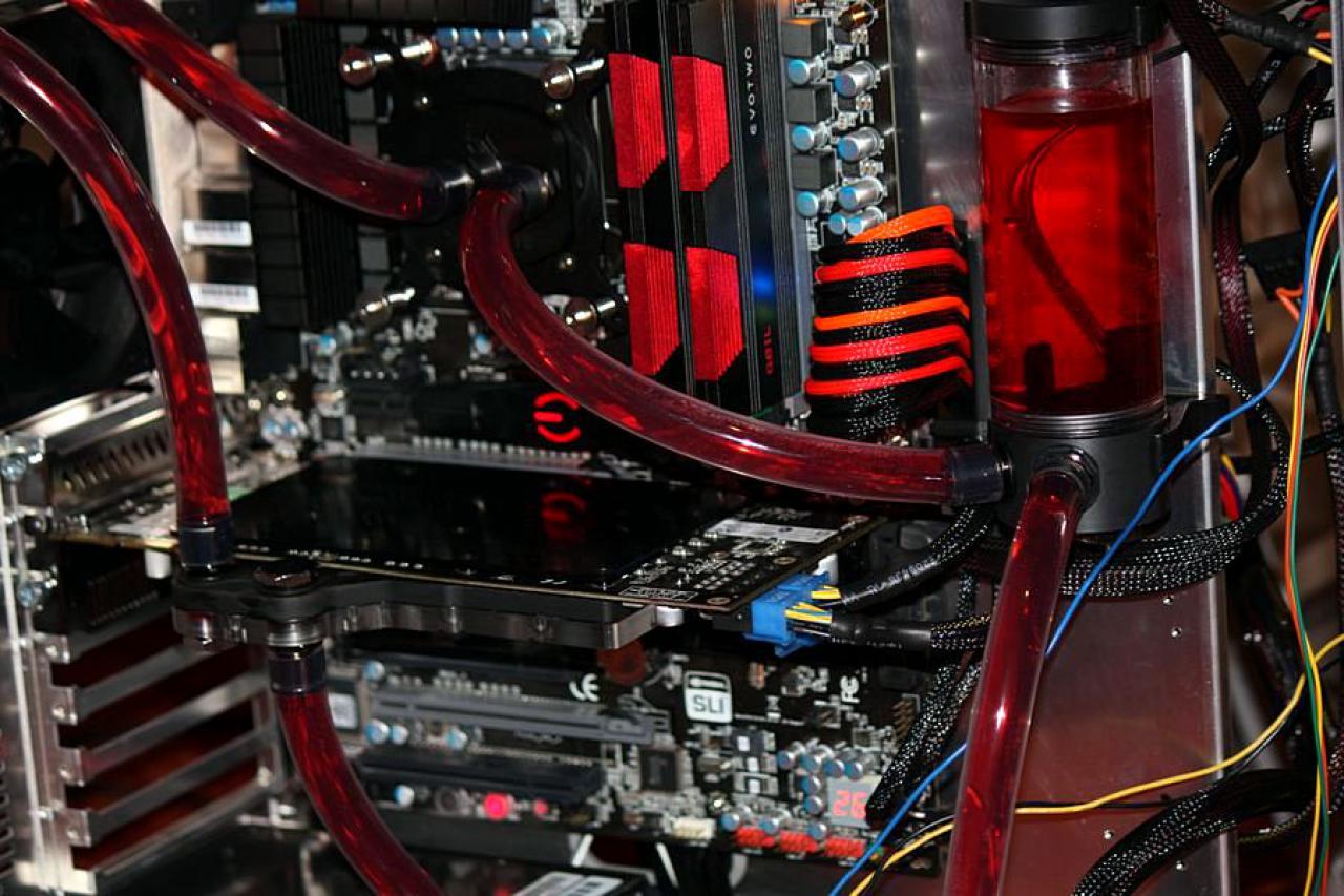 [12/11/2010] A New Era: Starke Lian-Li-Casemod mit Wasserkühlung (53)