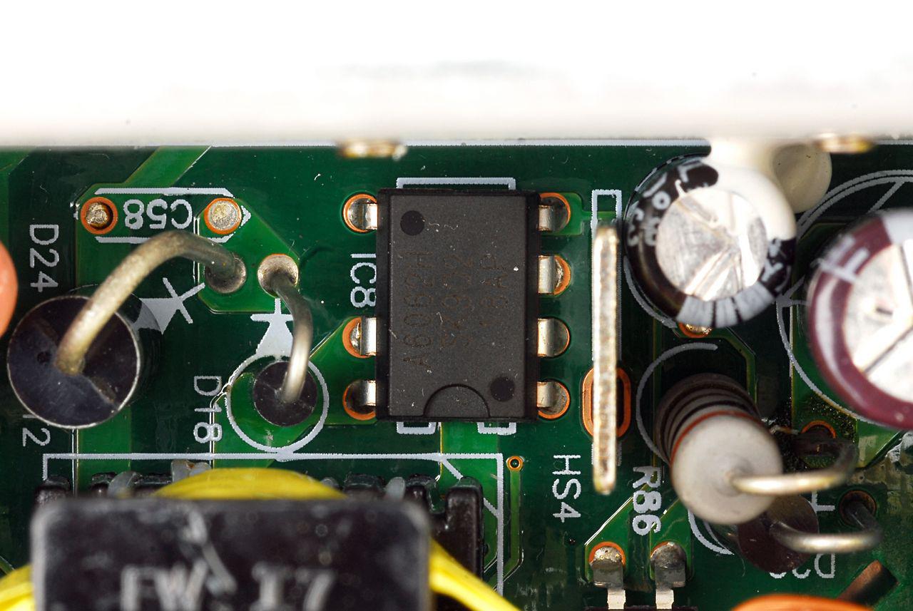 [11/11/2010] Zalman ZM1000-HP Plus (20)