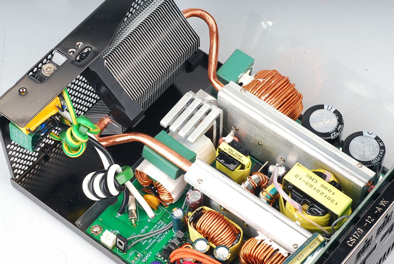 [11/11/2010] Zalman ZM1000-HP Plus (22)