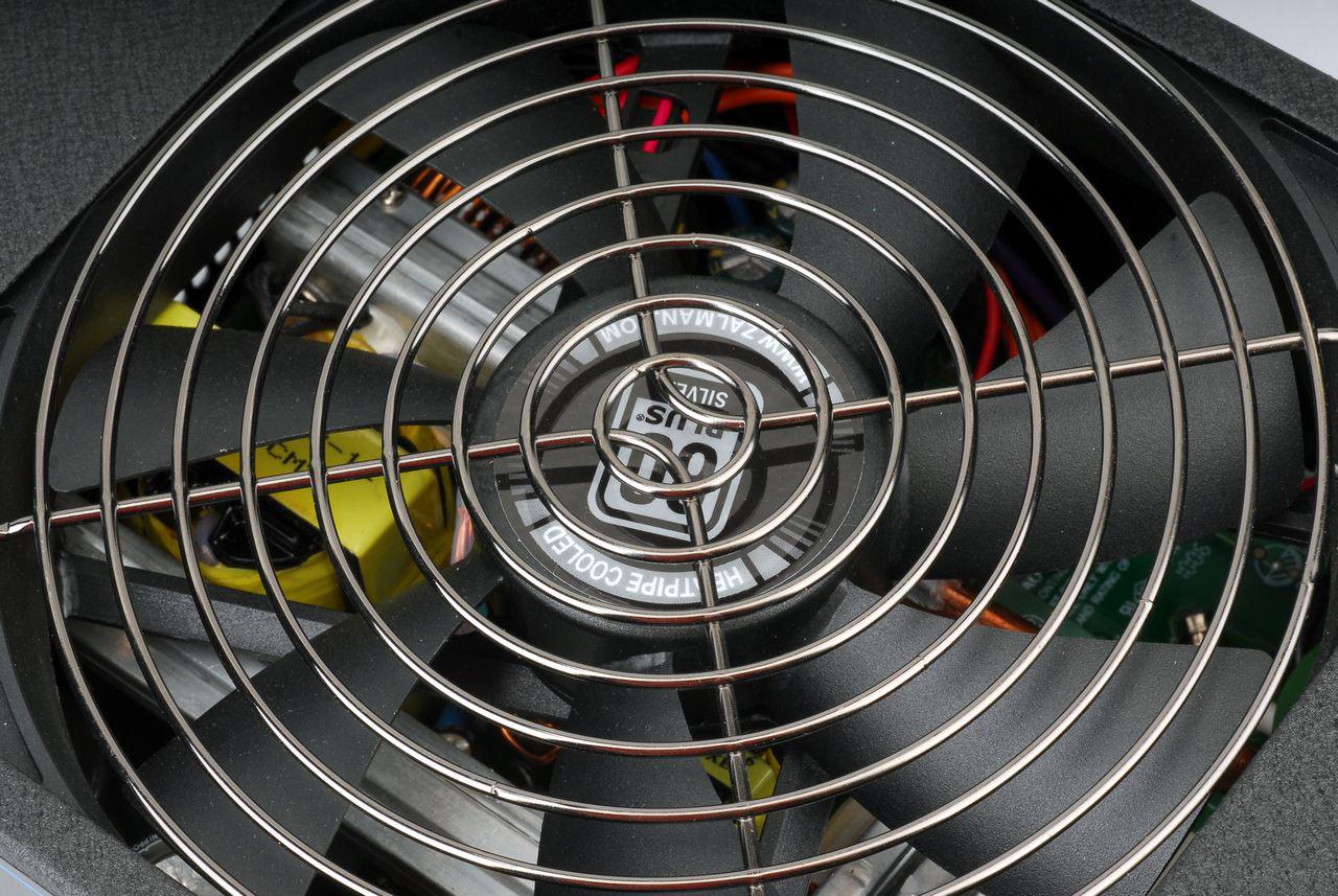 [11/11/2010] Zalman ZM850-HP Plus (8)