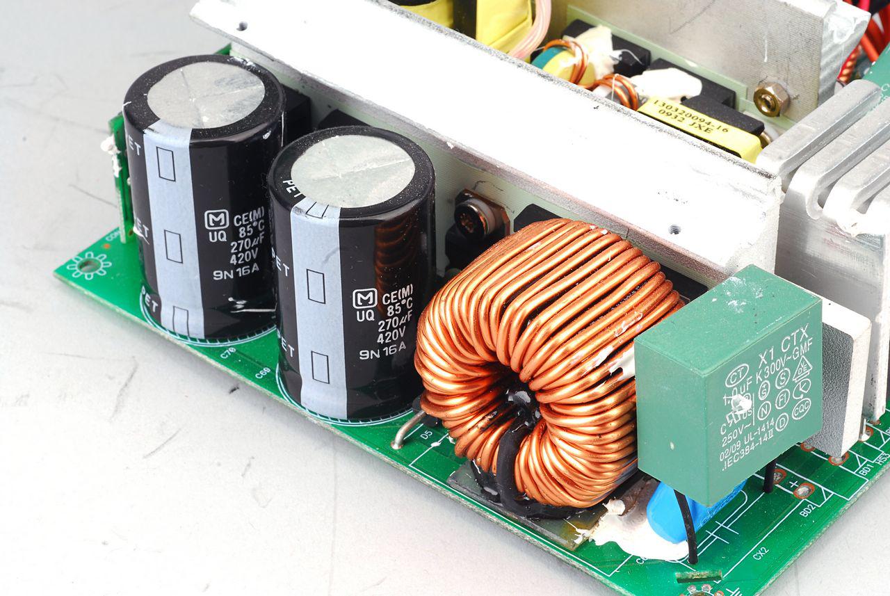 [11/11/2010] Zalman ZM850-HP Plus (19)