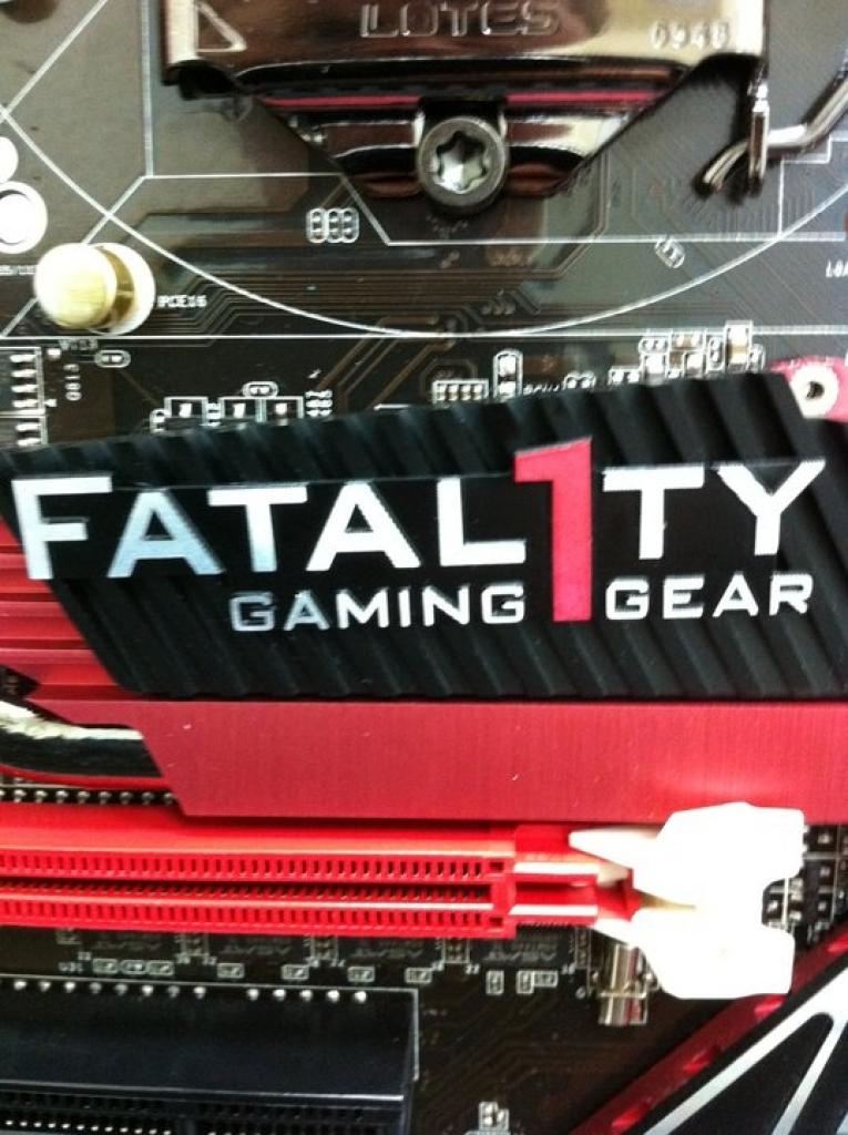 [03/12/2010] Asrock Fatal1ty P67 Professional Gaming Motherboard - Hauptplatine für Pro-Gamer. (2)