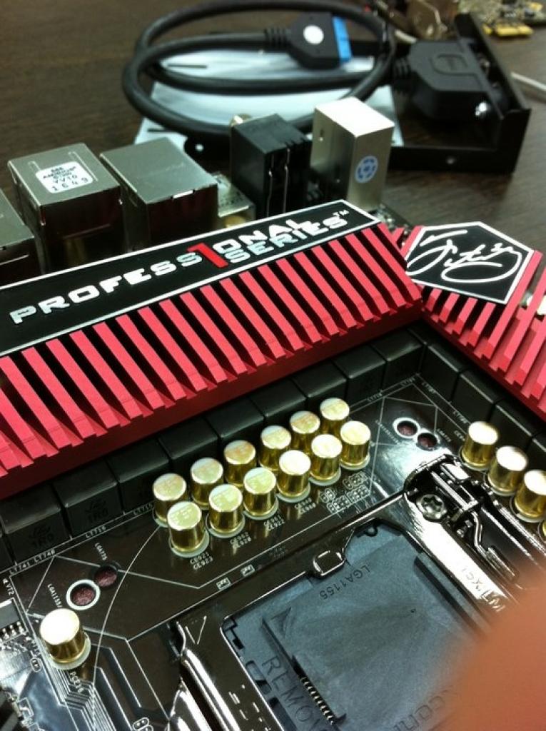 [03/12/2010] Asrock Fatal1ty P67 Professional Gaming Motherboard - Hauptplatine für Pro-Gamer. (4)