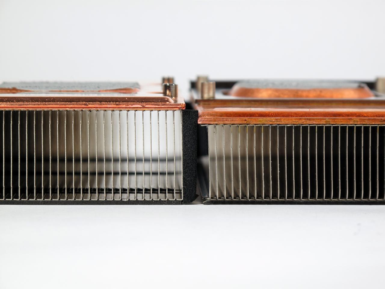 [06/12/2010] Geforce GTX 570 im Test: Rechts der Kühler der GTX 570, links der der GTX 580