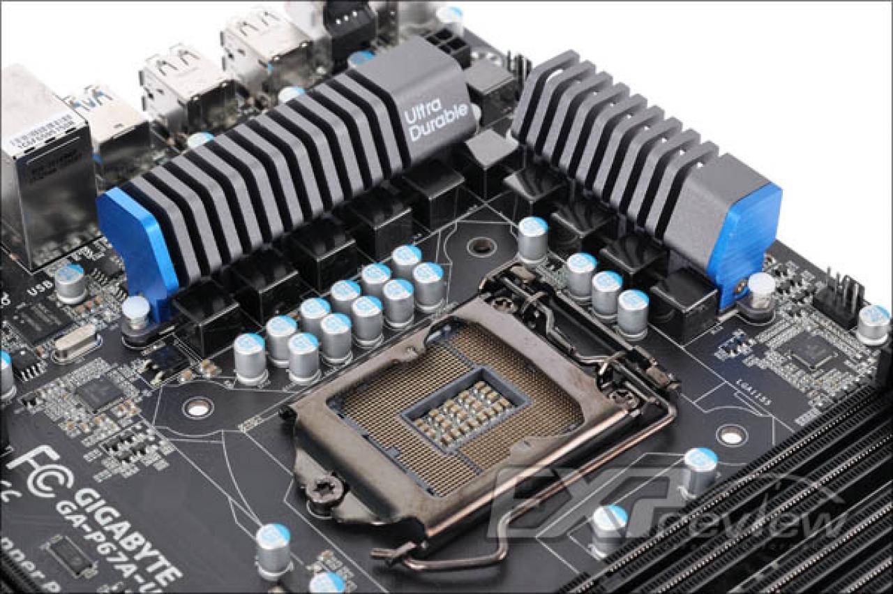 [20/12/2010] Gigabyte GA-P67A-UD3R: Detailfotos des Sandy Bridge-Mainboards veröffentlicht (7)